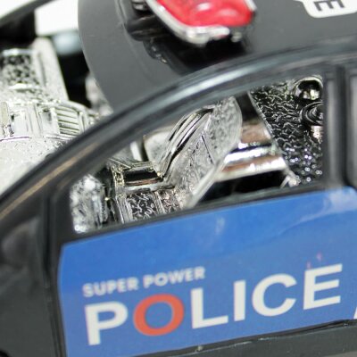 Polizei Spielzeugauto mit Rückzug 3-fach sortiert